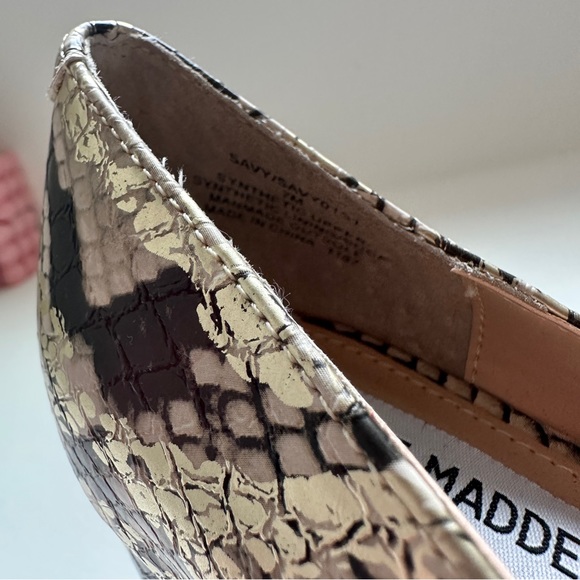 Steve Madden “Savy” Pointed Toe snake Print Block Heels in Gold | NWT (Size 7) - Picture 4 of 8